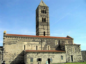 Église de Santa Trinita di Saccargia, Codrongianus, Sardaigne. Auteur et Copyright Marco Ramerini