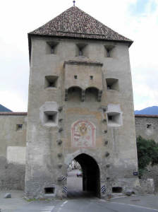 Porte de Sluderno, Glorenza Glurns, Trentin-Haut-Adige. Auteur et Copyright Marco Ramerini