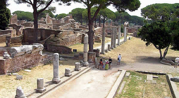 Ostia Antica, Rome, Latium. Auteur et Copyright Marco Ramerini