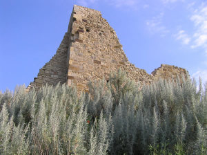 Resti della mura del Castello di Marmilla, Las Plassas, Sardegna. Autore e Copyright Marco Ramerini.
