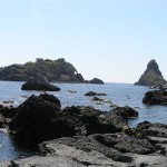 Le isole dei Ciclopi, Aci Trezza, Sicilia. Autore e Copyright Marco Ramerini
