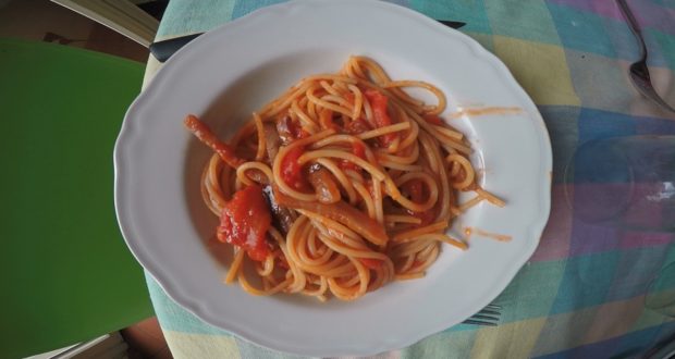 Spaghetti all'Amatriciana. Autore e Copyright Laura Ramerini