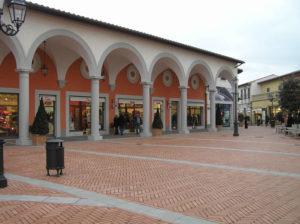 Barberino Designer Outlet, Barberino del Mugello, Firenze. Autore e Copyright Marco Ramerini..