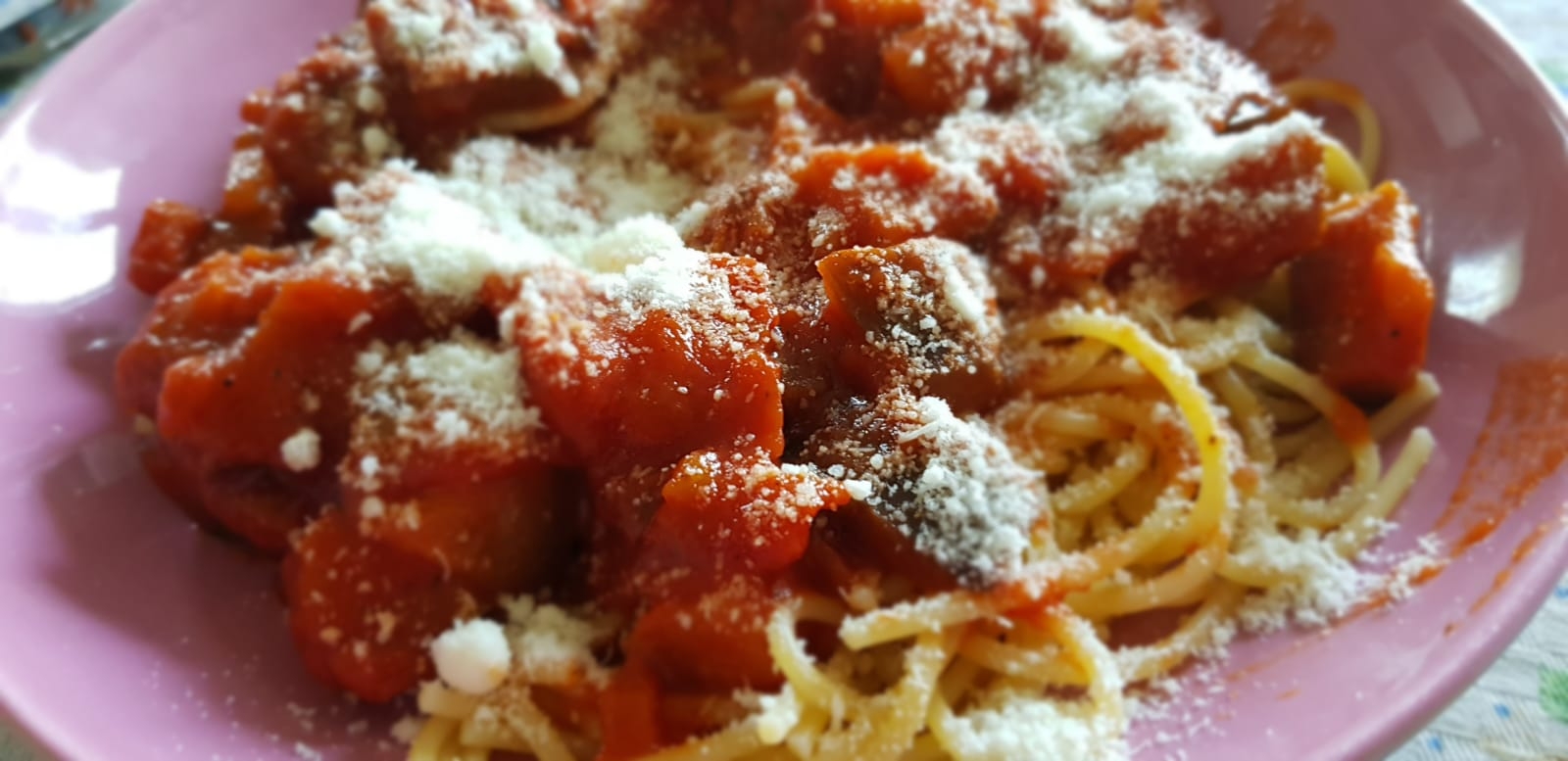 Spaghetti alle melanzane Italyaround.com